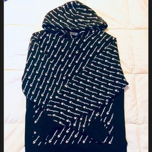 Champion®️ Men’s Sweater
